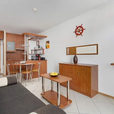 Apartment Bielik With Balcony By The Sea By Renters