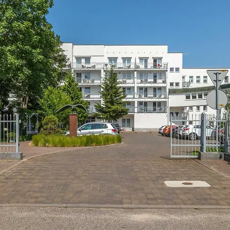 Apartment Bielik With Balcony By The Sea By Renters Misdroy