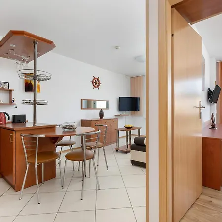 Bielik With Balcony By The Sea By Renters * Misdroy