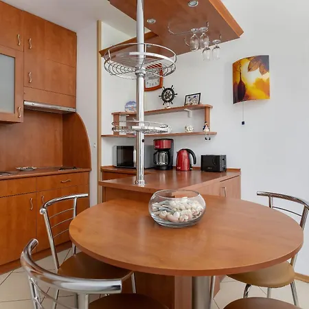 Apartment Bielik With Balcony By The Sea By Renters *